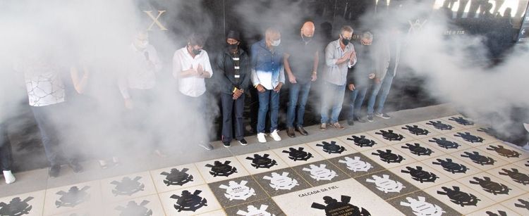 Corinthians e Midea inauguram Calçada da Fiel para celebrar 111 anos do clube
