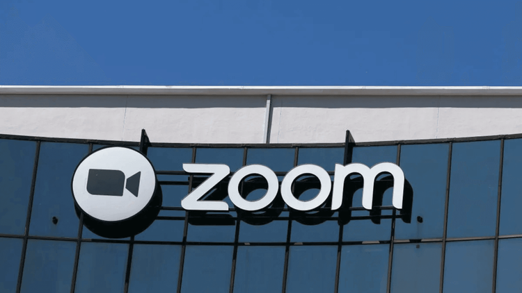 Zoom aumenta previsões anuais e foca em expansão para grandes empresas