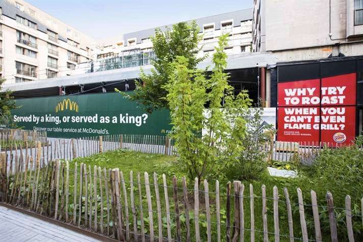 McDonald’s provoca BK com piada em outdoor