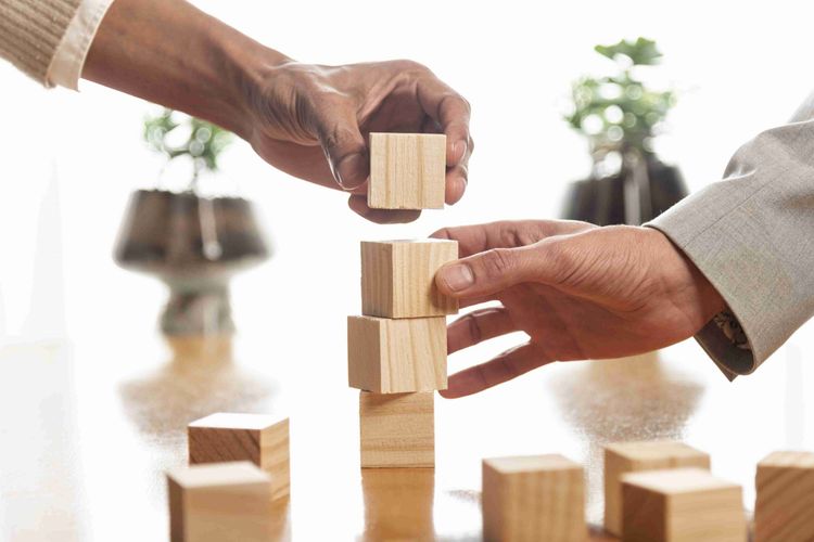 Desconstruindo para [re]construir