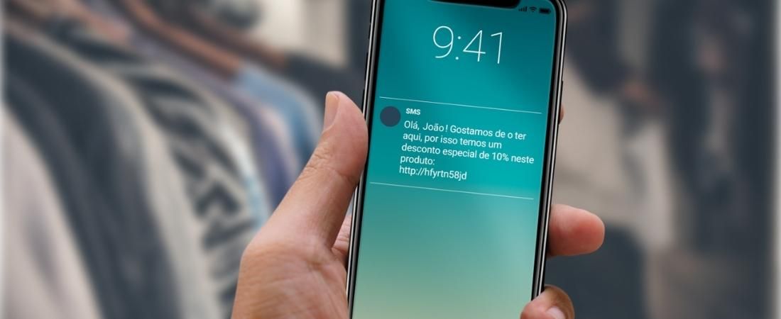 Compras em loja física voltam a crescer e acompanham varejo online, afirma estudo