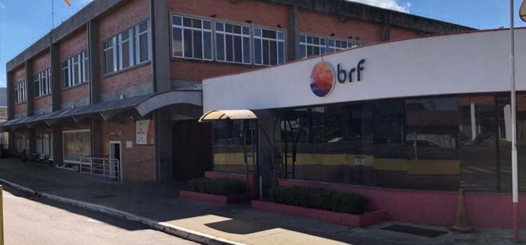 BRF comemora recorde de lançamento de itens comemorativos