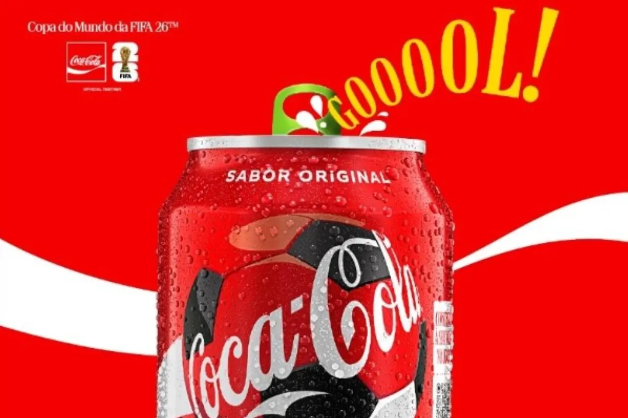 Coca-Cola lança latas com áudio de celebração para a Copa do Mundo 2026
