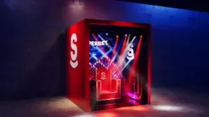 2.-Superbet_Lolla_Lounge_frente-300x169.webp