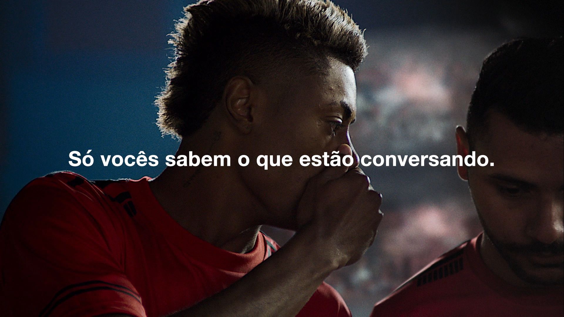 WhatsApp realiza ação por privacidade em partida do Brasileirão