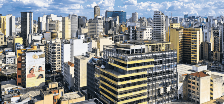 Folha comemora 100 anos com novidades, dias após o dia do repórter