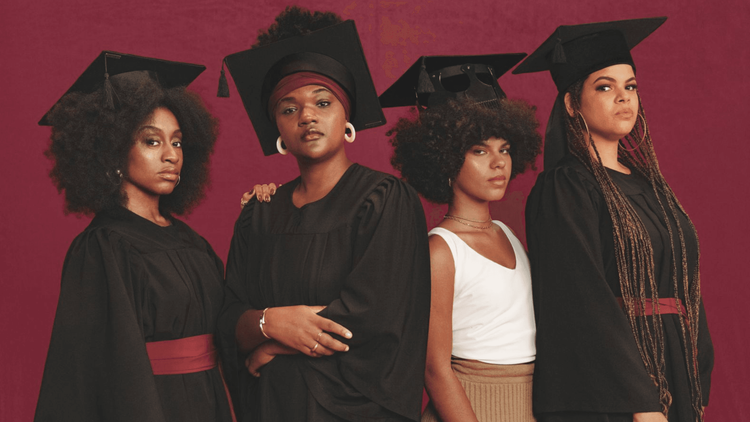 Campanha ‘Respeita Meu Capelo’ inspira projeto de lei para chapéus de formatura inclusivos