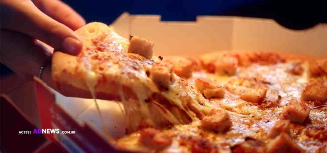Domino’s lança pizza com molho Barbecue. Será que é bom??