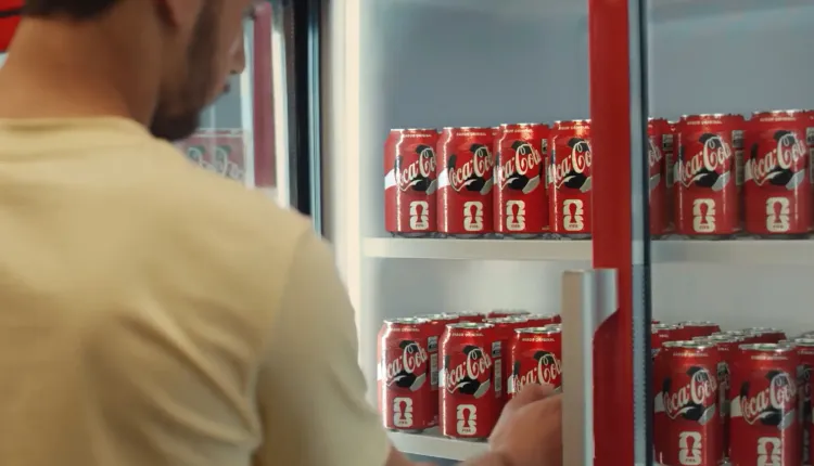 Coca-Cola e ShowHeroes estimulam interatividade cross-device no pré-Copa de 2026