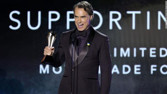 murray-critics-choice-awards-2022-super-169-702x395.jpg