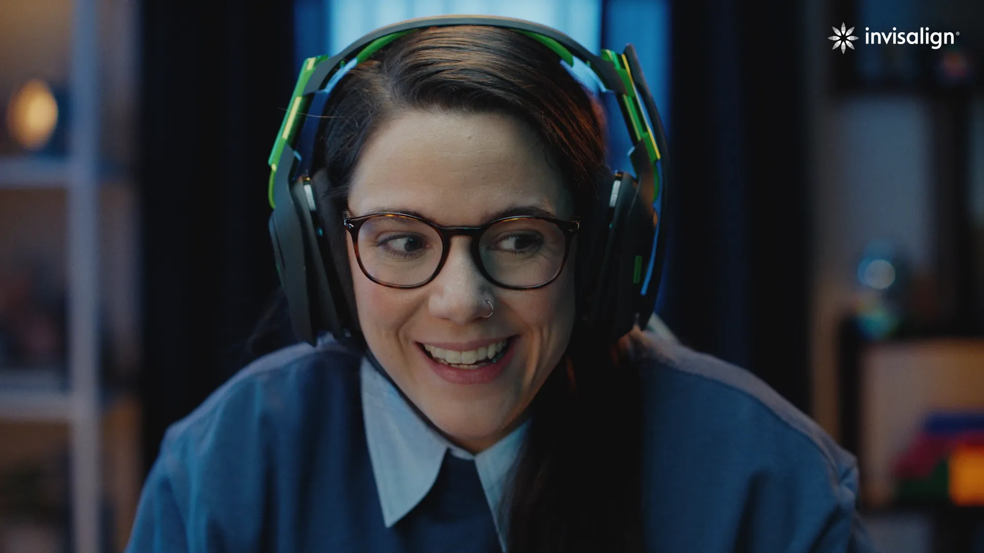 Invisalign lança campanha focada na Geração Z inspirada em dinâmicas das redes sociais