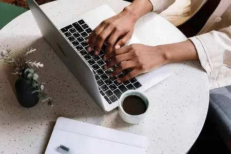Vetto AI lança curso gratuito para físicos que querem atuar no desenvolvimento de LLMs