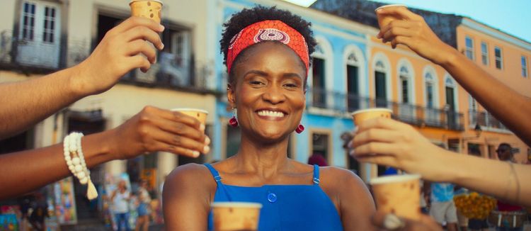 Dorflex lança campanha ‘Como sabe onde dói?’ com histórias reais
