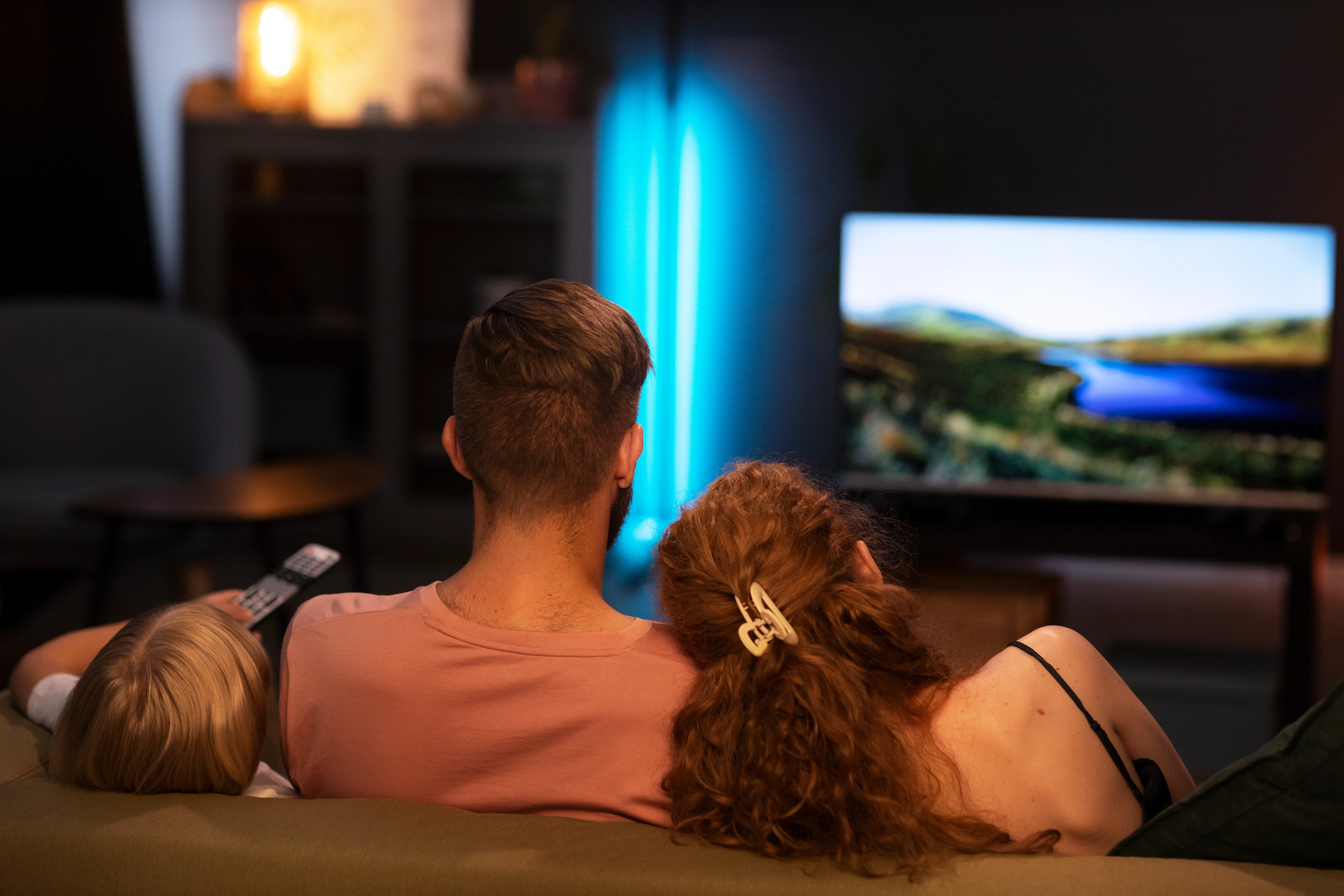 Investimento publicitário global deve atingir US$ 1,4 trilhão até 2030 impulsionado por IA e streaming