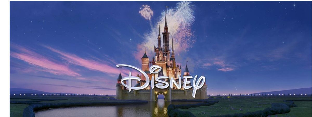 Mickey e amigos celebram o mês da amizade com novidades em julho