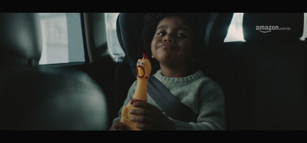 Amazon destaca o catálogo na campanha “Tudo pra você, de A a Z”