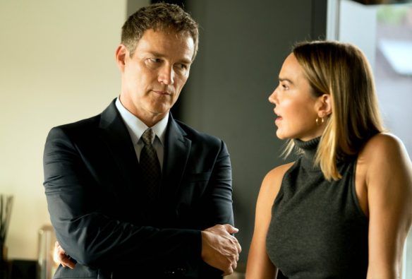 arielle-kebbel-stephen-moyer-584x395.jpg