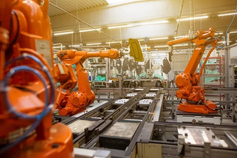 Siemens e AWS buscam popularizar IA generativa no desenvolvimento de software