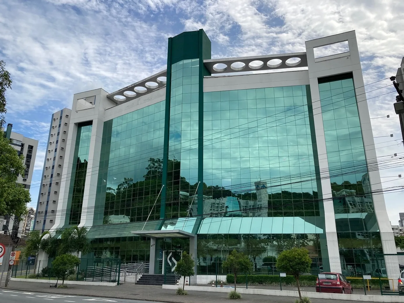 Senior Sistemas atinge EBITDA recorde de R$ 100 milhões e cresce 24,8% no 1T26