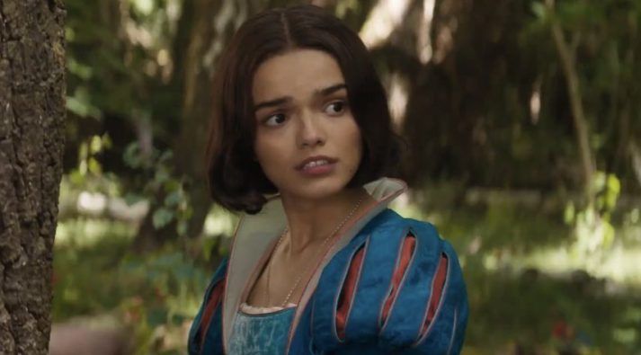 rachel-zegler-branca-de-neve-713x395.jpg