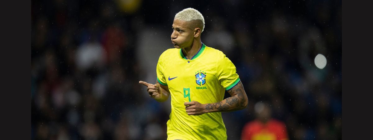 Richarlison é o mais novo embaixador do time Brahma para a Copa do Mundo