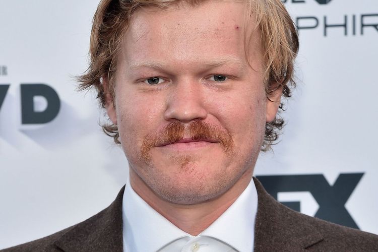Uma entrevista com Jesse Plemons sobre Espíritos Obscuros