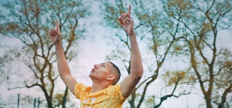 Richarlison “pombo” luta por justiça em novo filme da Nike