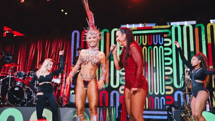Camarote Bar Brahma encerra Carnaval paulistano junto de Ivete Sangalo e Sabrina Sato