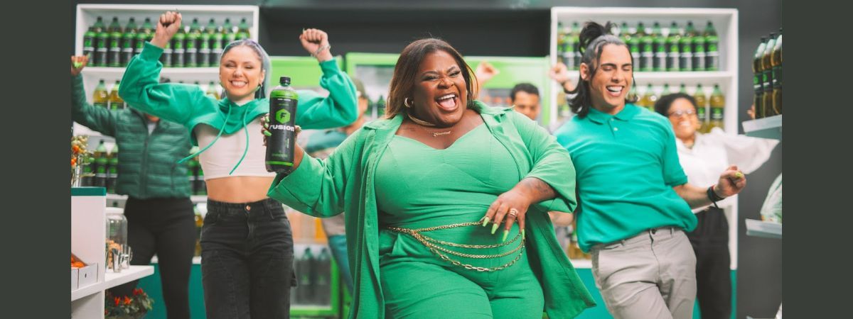 Fusion Energy Drink chama Jojo Toddynho para mostrar como encarar a rotina