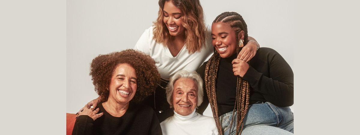 Ashua celebra a beleza de ser mãe e as múltiplas formas de exercer a maternidade