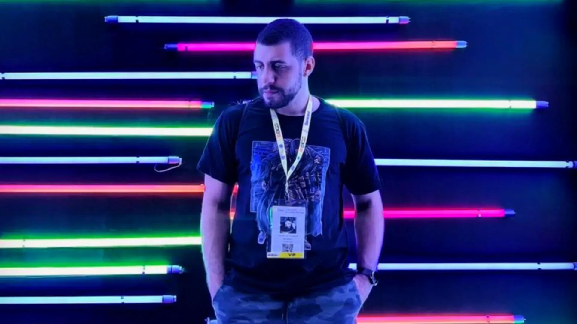 Youtuber MasterReset encerra live de 90 dias com atos solidários