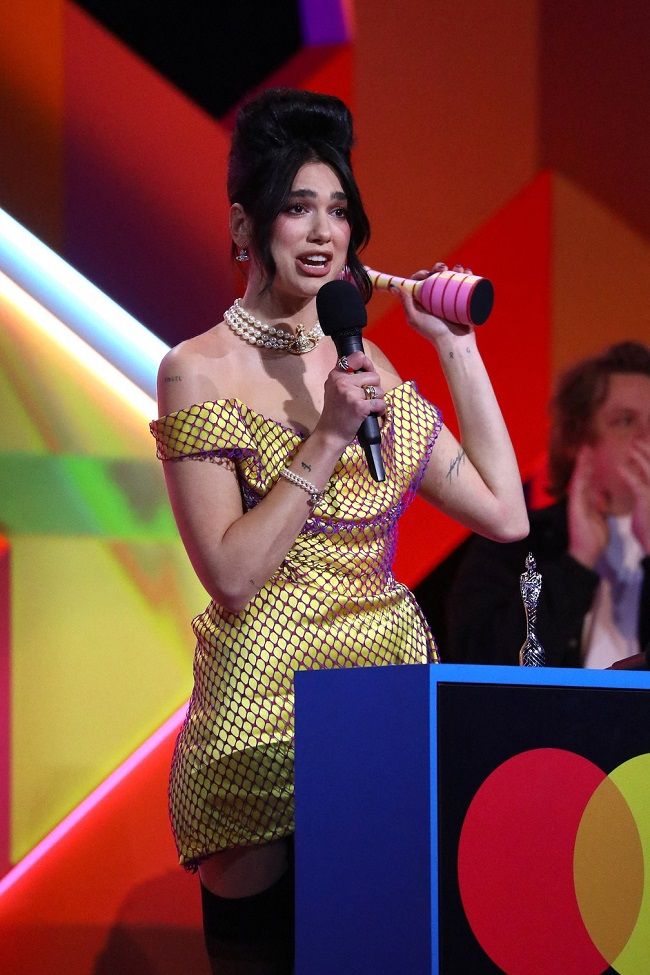 brit-awards-2021-dua-lipa.jpg