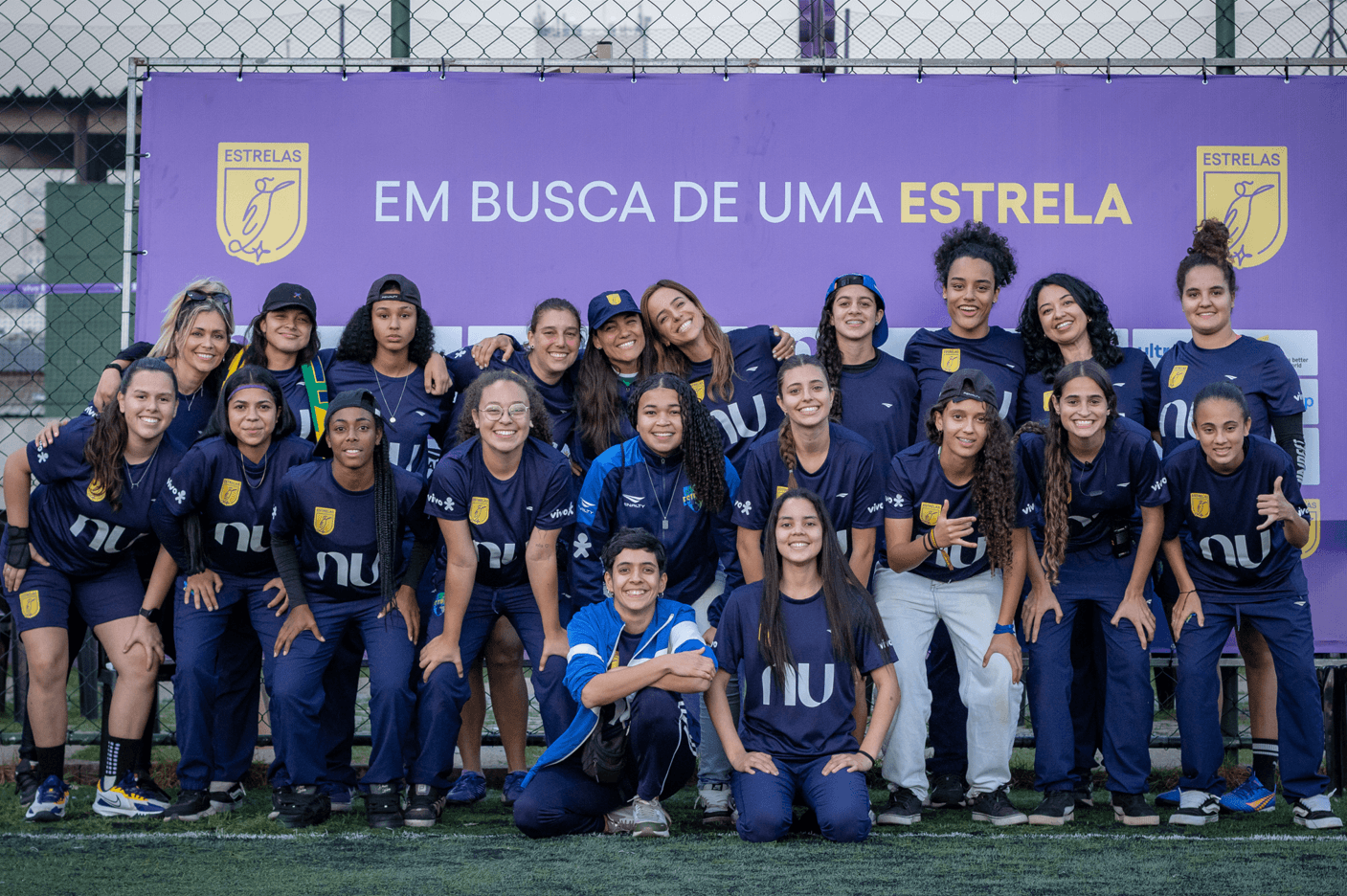 Nubank anuncia patrocínio master para projeto de futebol feminino