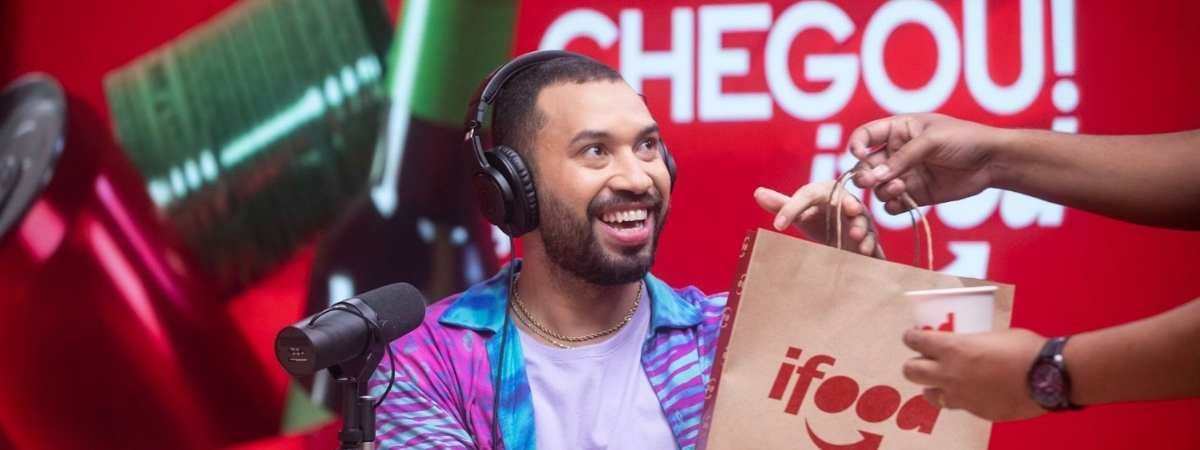 Gil do Vigor estrela videocast do iFood: “Cachorrada Cast”