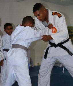 Aprovada-14-254x300.jpg