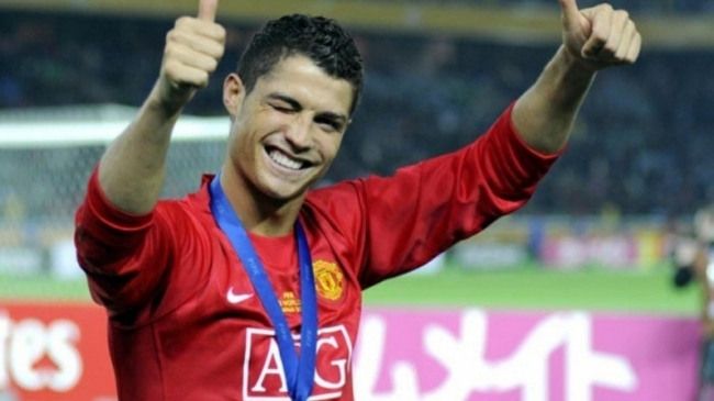Cristiano-Ronaldo-retorna-ao-Manchester-United-apos-12-anos-1.jpg