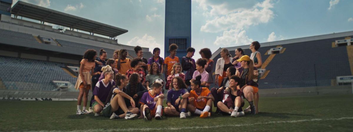 Banco Bmg em ação por um futebol feminino sem barreiras