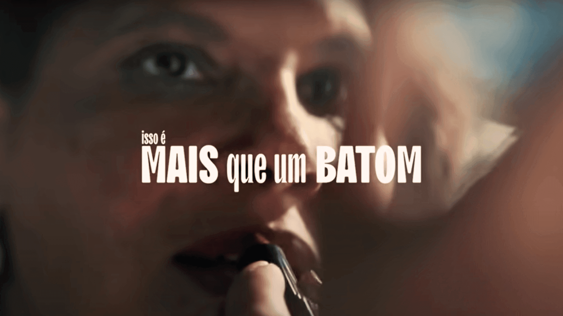 Vult lança batom para resgatar autoestima de mulheres vítimas de violência doméstica