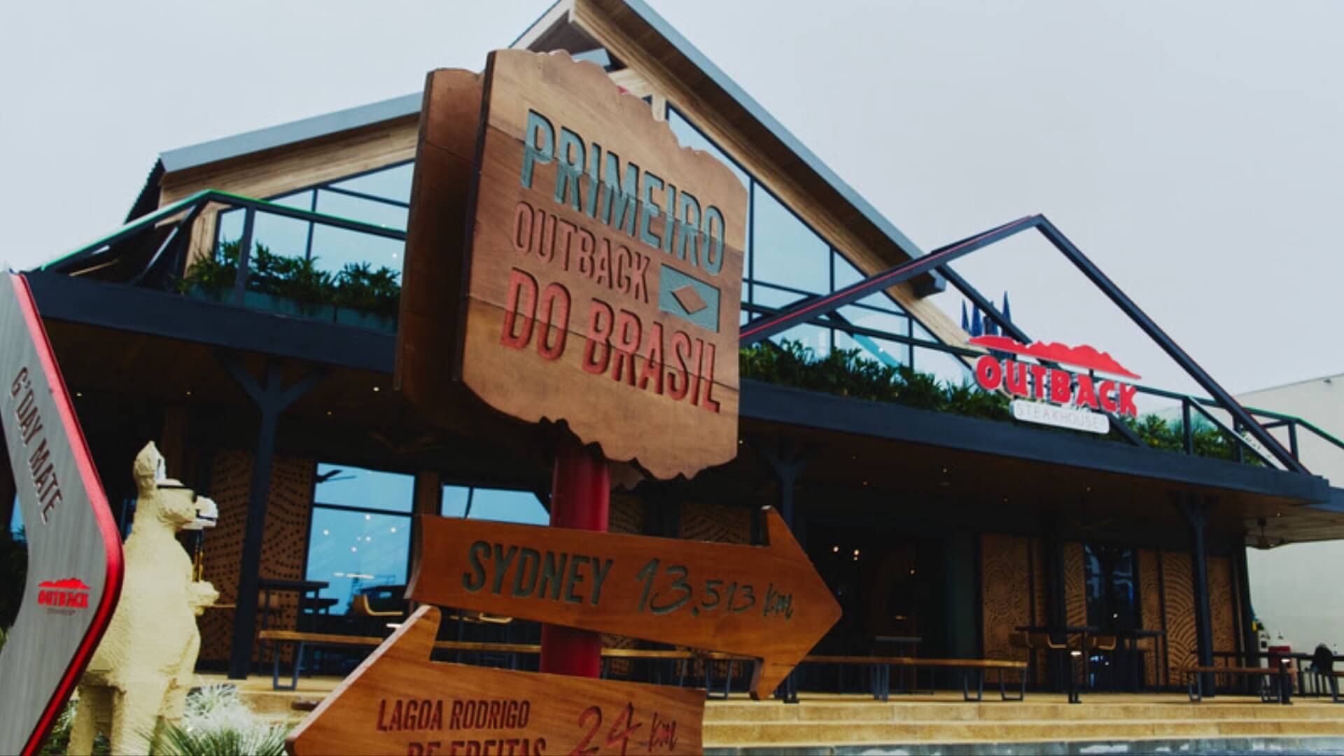 Outback reinaugura primeira unidade no Brasil com projeto sustentável e cardápio exclusivo