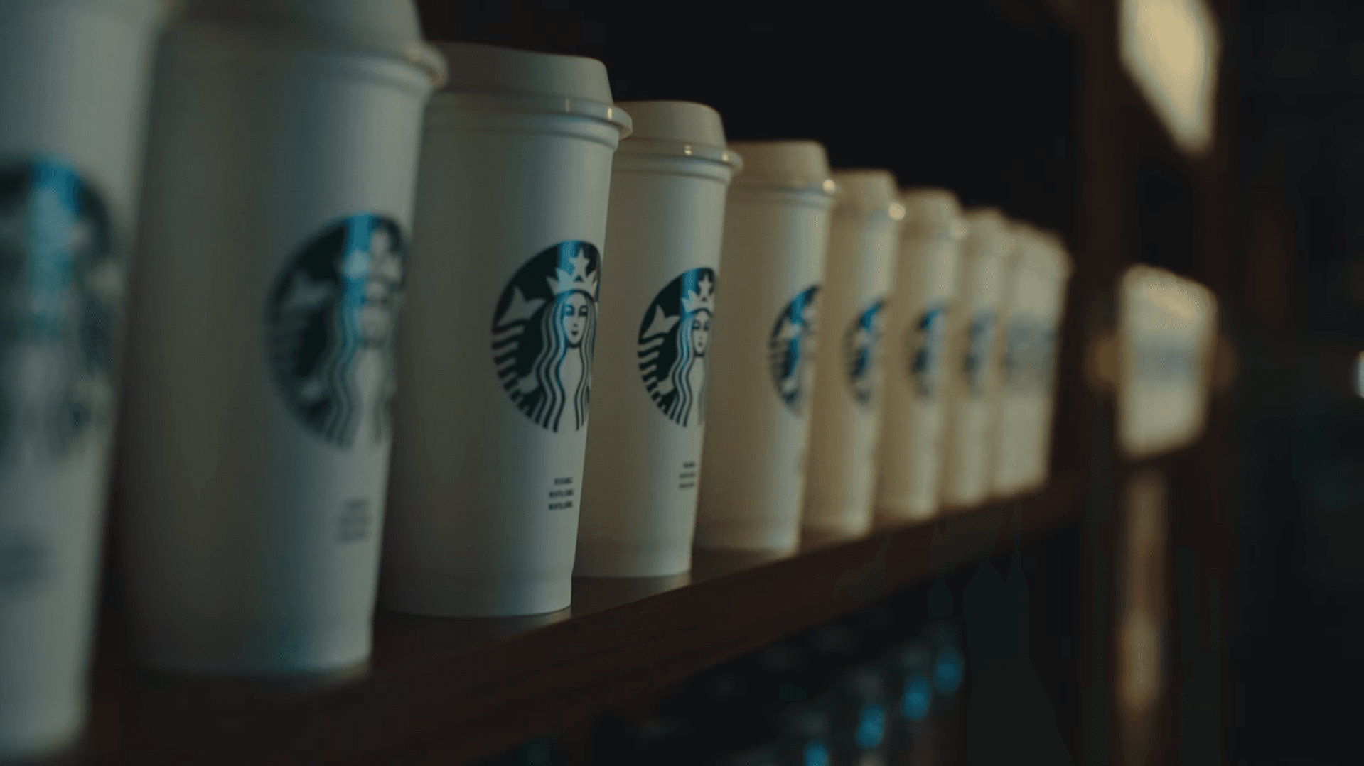 Starbucks retoma publicidade no Brasil com AlmapBBDO