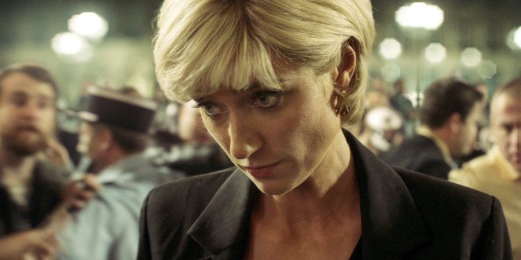 Elizabeth-Debicki-The-Crown-750x375.jpg