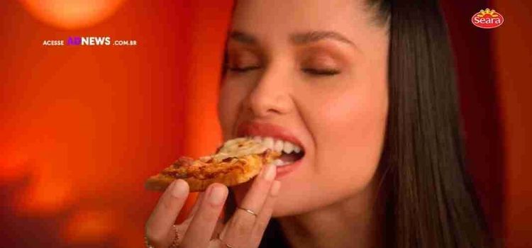 Juliette estreia campanha da edição limitada Seara Super Picante