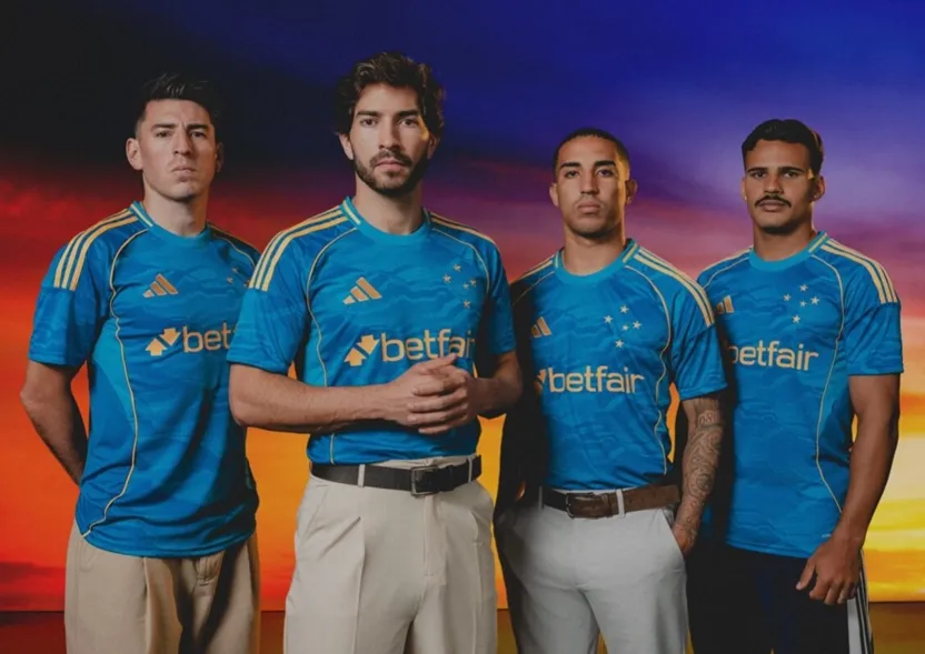Cruzeiro lança terceiro uniforme inspirado no Rio São Francisco