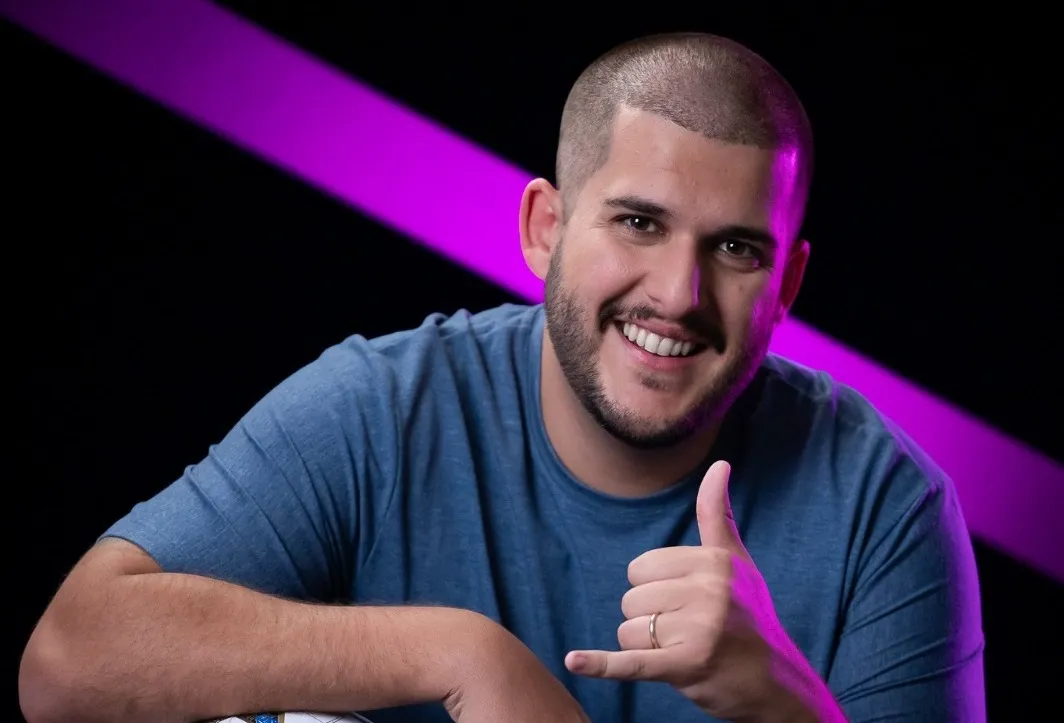 TNT Sports renova contrato com Pedro Certezas e consolida pilar de humor