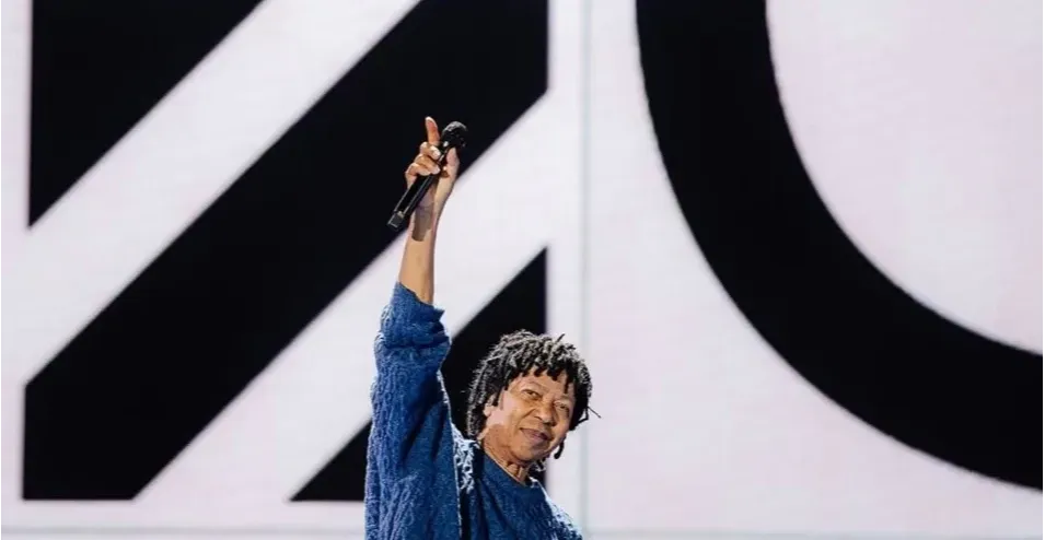 Um brinde à genialidade, à sofisticação e ao frescor eterno de Djavan