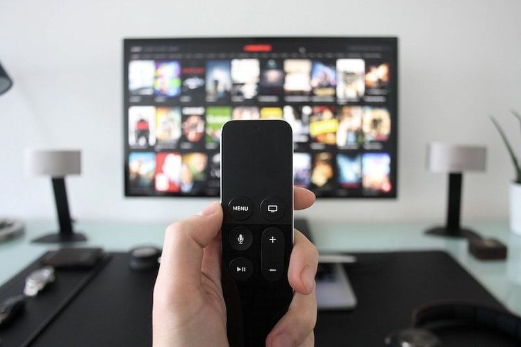TV conectada atinge 64% da população digital