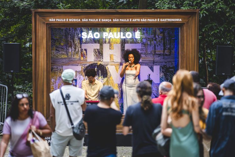 The Town leva música ao vivo para a Avenida Paulista