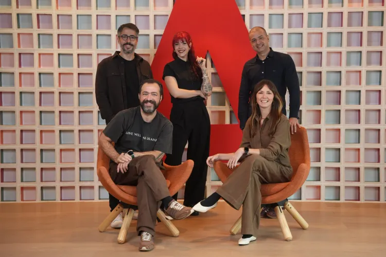 dentsu amplia parceria com Adobe e cria operação dedicada no Brasil