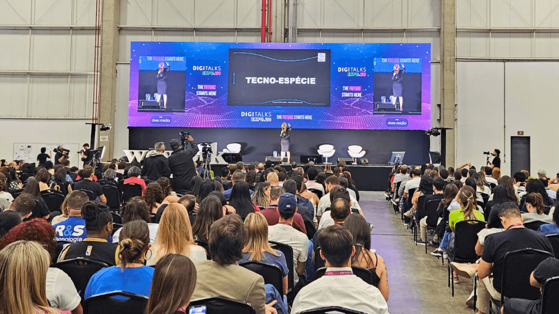 “IA não vai roubar o seu trabalho”, diz Martha Gabriel