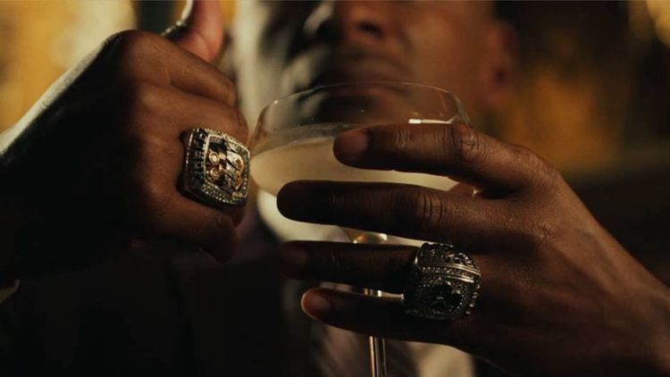 Dwyane Wade e celebridades brindam às finais da NBA em nova campanha